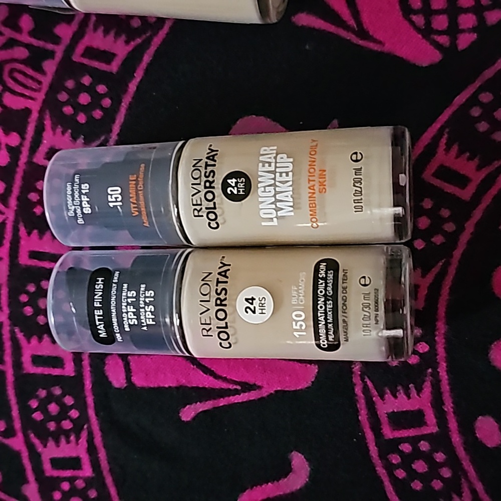 Lot of 2 Revlon 24-hours Colorstay foundation